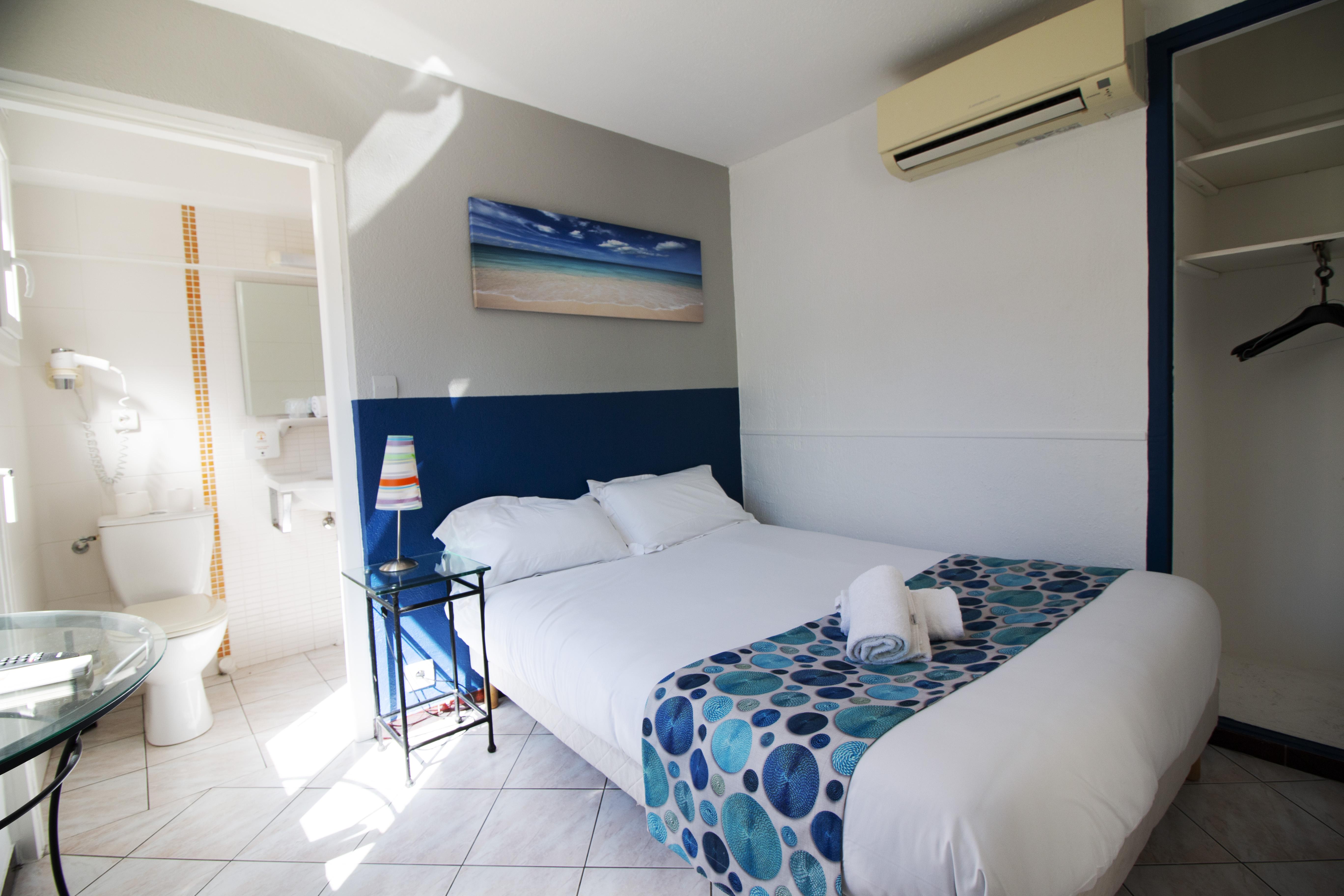 Hotel Bel Azur Six-Fours-les-Plages Exterior photo